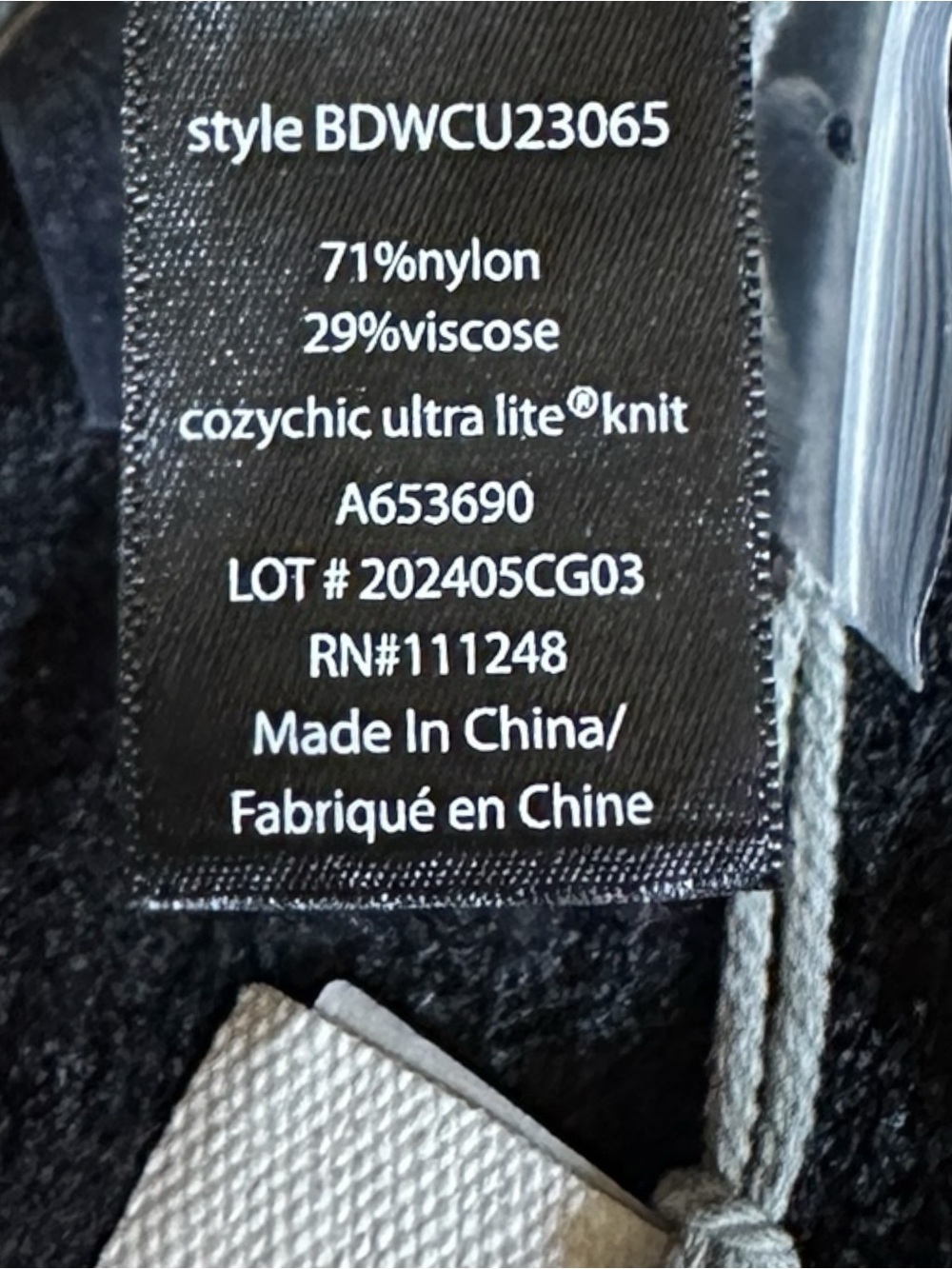 Barefoot Dreams CozyChic Ultra Lite Blanket Wrap Black 2X Plus NWT Pockets - Picture 13 of 14